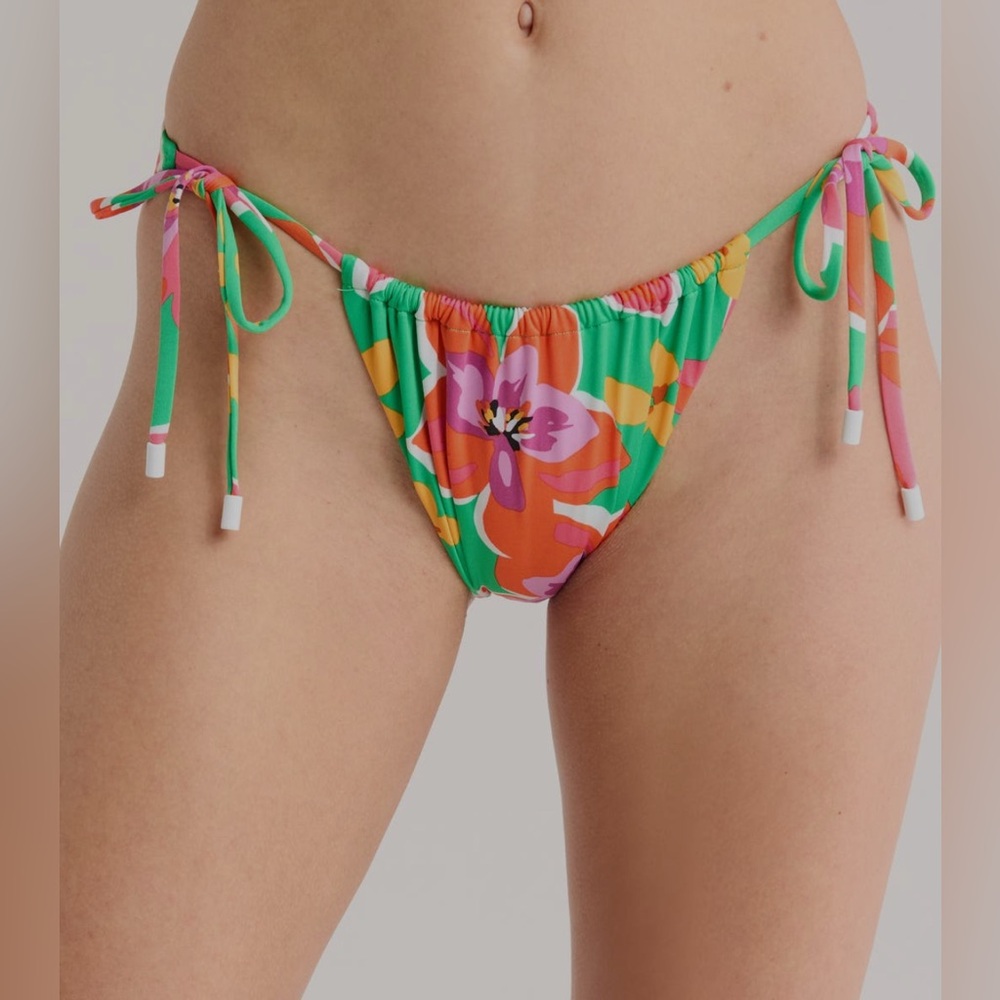 NEW…Sanctuary Tunnel Tie-Side Floral Bikini Bottoms